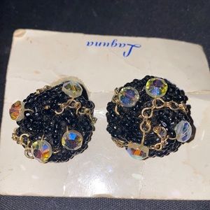 LAGUNA CLIP ON EARRINGS BEADED AB beads black bead
